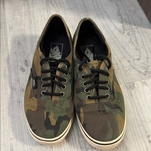Vans Men's Green and Brown Camouflage Sneakers